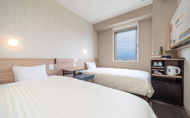 Super Hotel Iyosaijo – Guest Rooms – Saijo