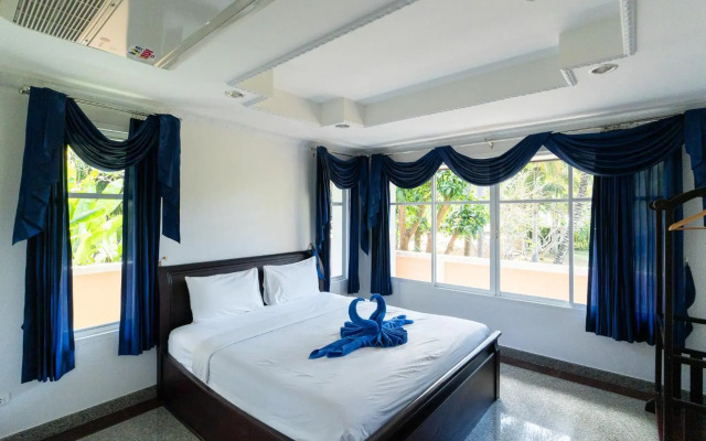 Baan Faa Talaychan Resort