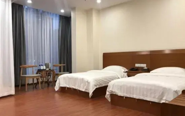 Huaibei Xiangfeng Hotel