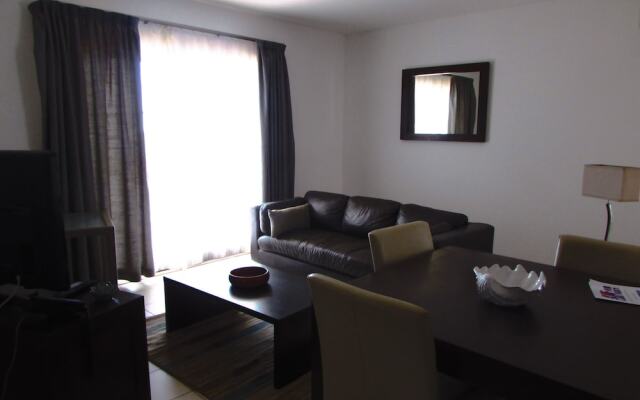 Lovely 2-bed Apartment in Santa Maria