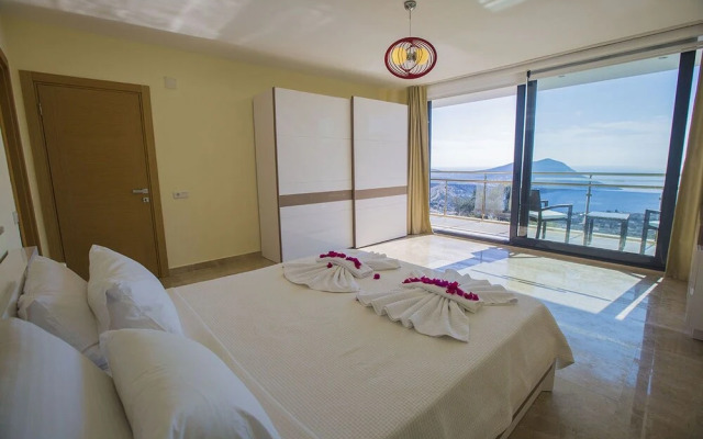 Villa Merak by Akdenizvillam