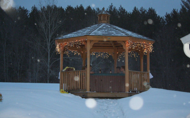 Red Clover Inn and Restaurant