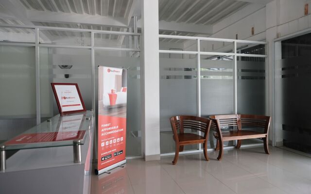 RedDoorz Syariah near Malahayati University Lampung