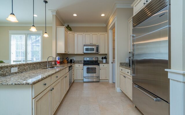 Sandestin Bungalo 38: Beach, Golf, & Fun!