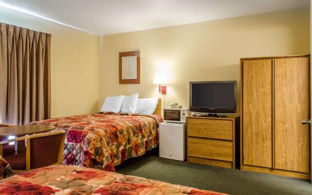 Rodeway Inn Lewisburg