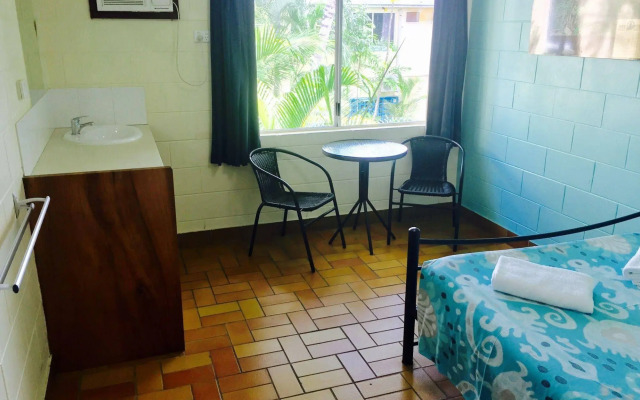 Mad Monkey Backpackers Village