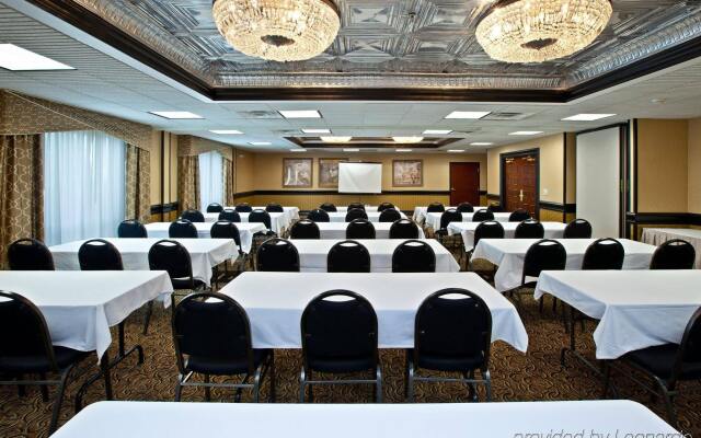 Holiday Inn Express Hotel & Suites Greenwood by IHG