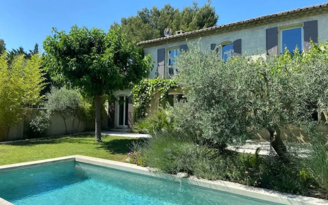 Charming Villa With AC in Alpilles