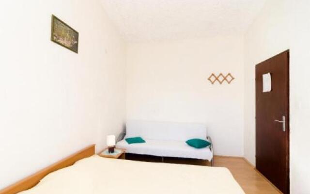 Three-Bedroom Holiday Home in Potomje