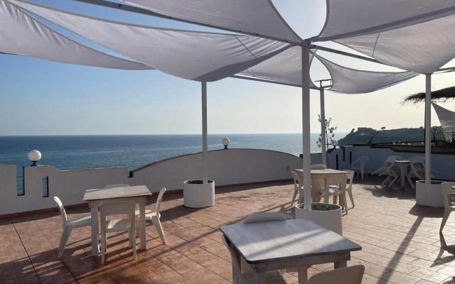 Hotel Miramare Garzia