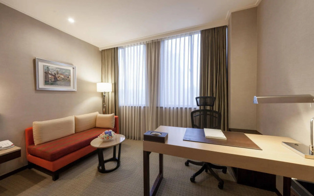 Sol Hotel