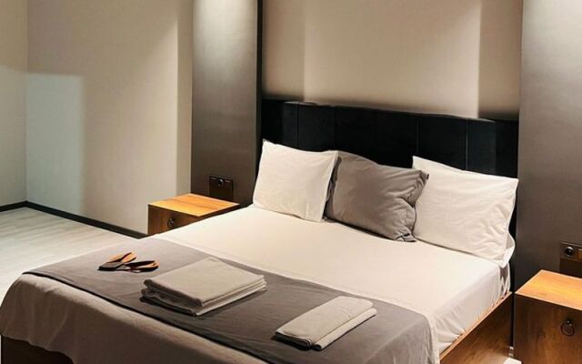 Ci Plus Hotel