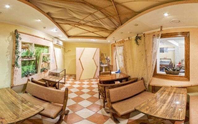 Hotel Oazis