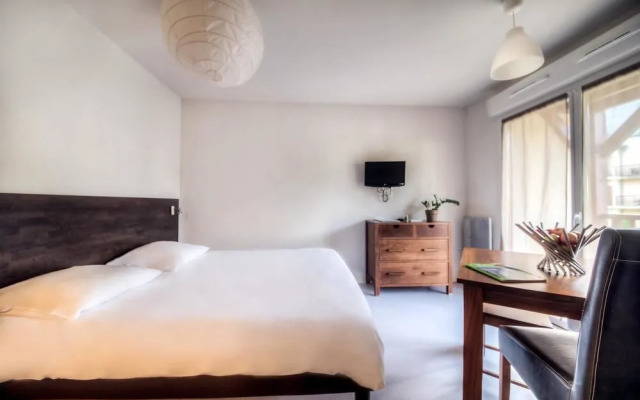 Comfort Aparthotel Lourdes L’Acacia