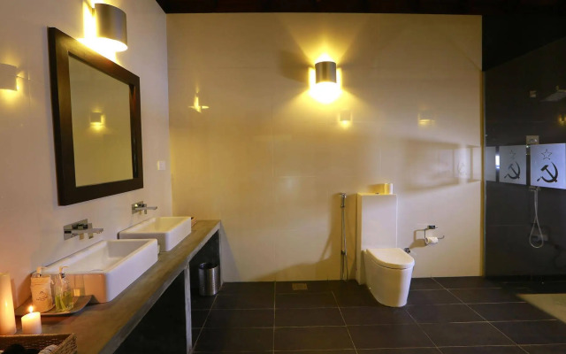 Villa Republic Bentota
