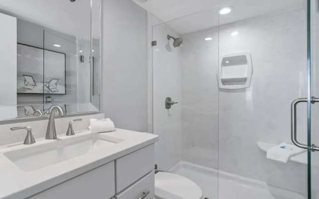 Osp807 2 Bedroom Condo by Redawning
