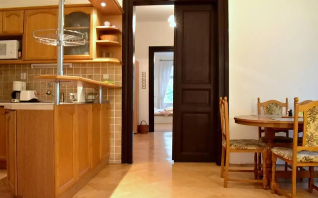 AIRSTAY PRAGUE - 3 BEDROOM residence with SAUNA