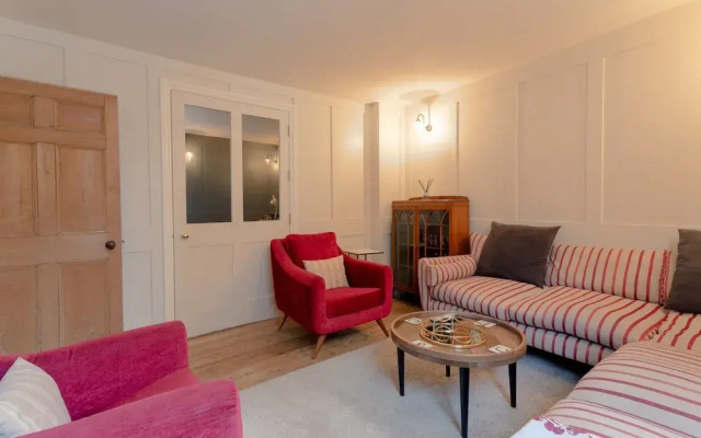 3 Bedroom Property in Whitechapel