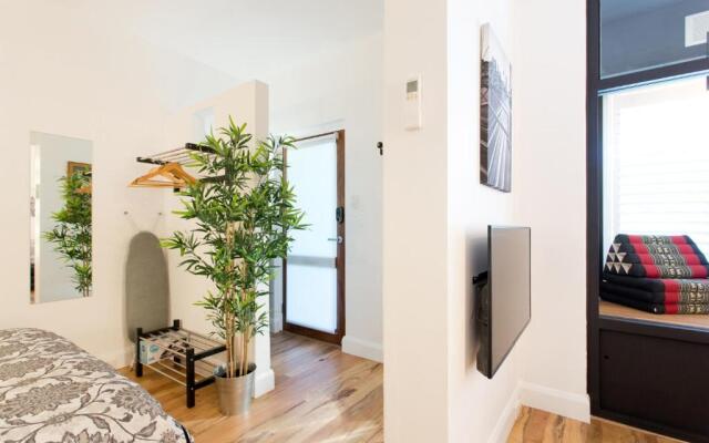 Industrial Central Apartment - Shop 8