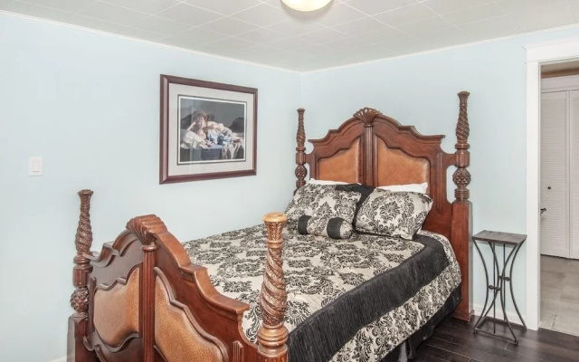 Pelican's Landing 2 Bedroom Home