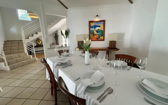 Xanadu Beach Villa 1 Min Walk To The Beach