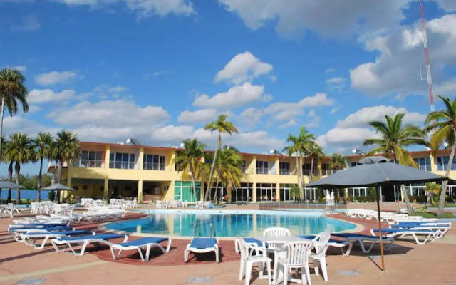 Hotel El Colony