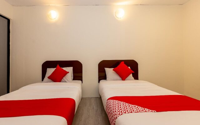 Hotel Bamboo By OYO Rooms
