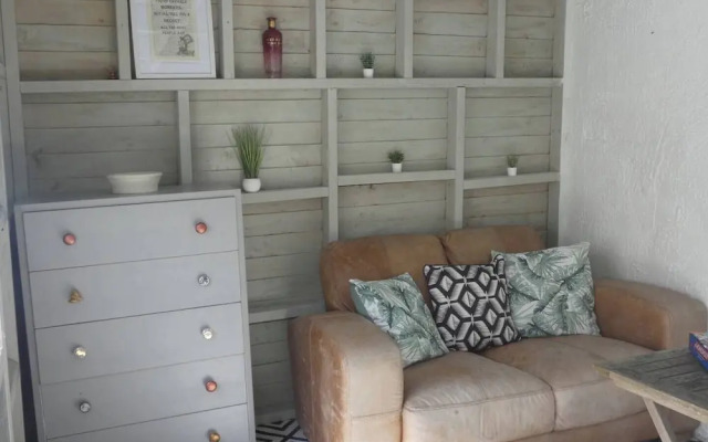 Isle Escape Retreat- Sleeps 4, Garden & Games Room