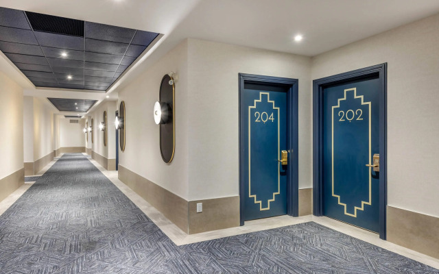 Hotel Royal William, an Ascend Collection Hotel