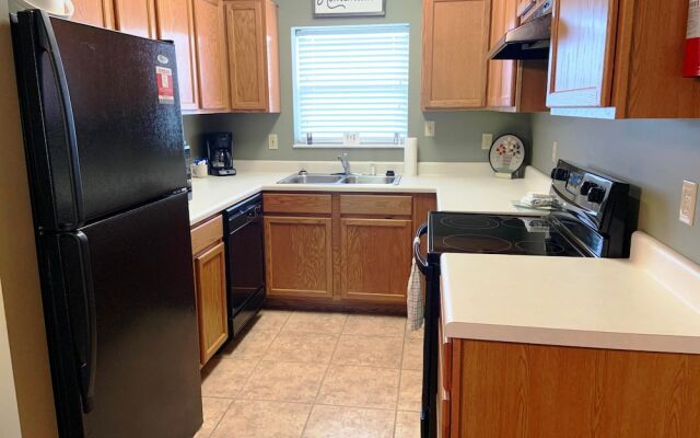 Cedar Lodge 102