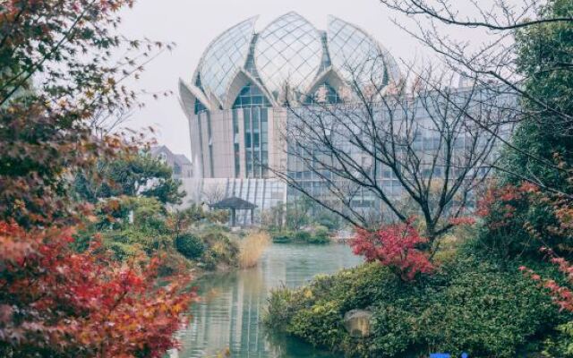 Yunlan Bay Shuanglian Hot Spring Resort