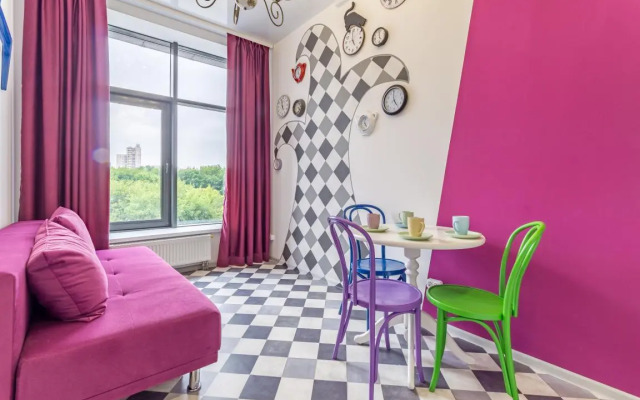 Этажидейли на улице Тверитина