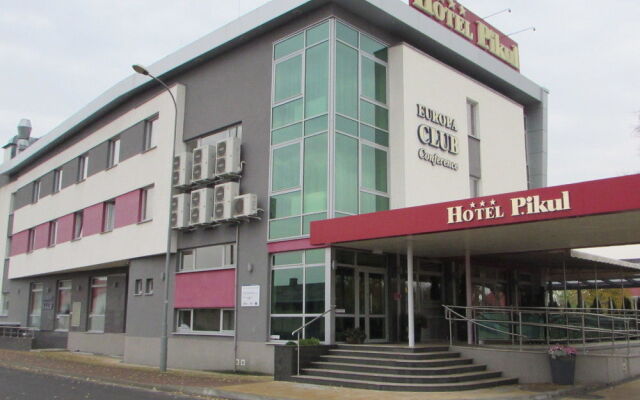 Hotel Pikul