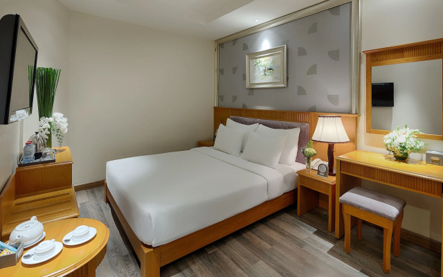 Silverland Sil Hotel