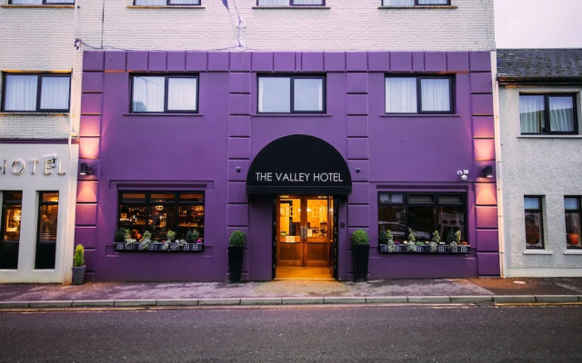 The Valley Hotel & Carriage Gardens