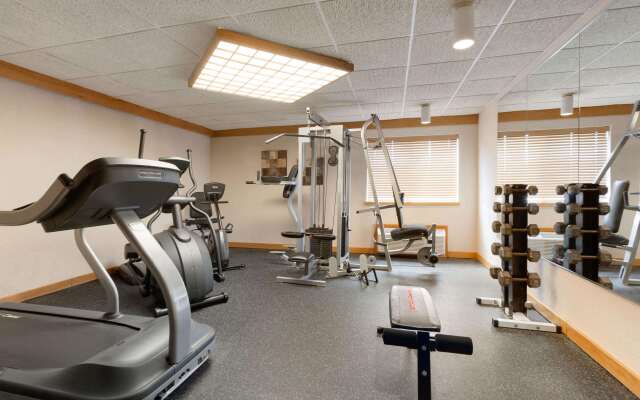 Ramada by Wyndham Fargo