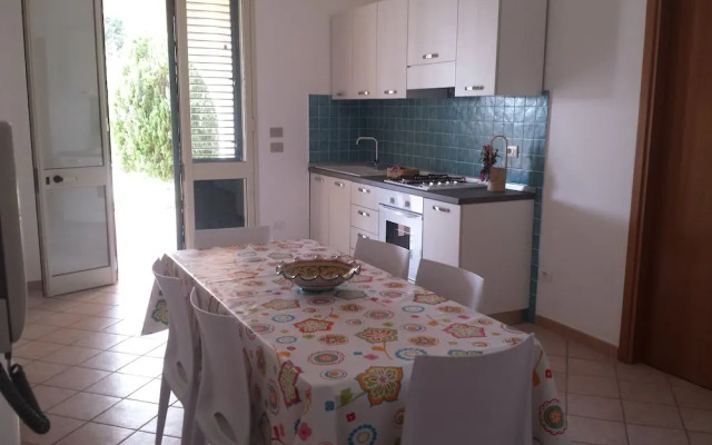 Apartment In Villa Near The Sea