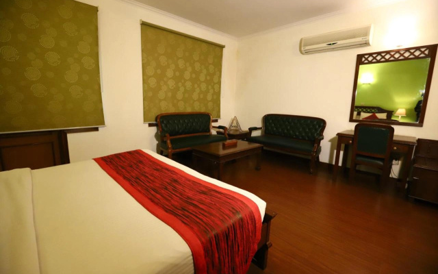 Hotel Ambica Palace