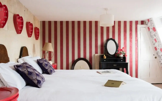 The Wonderland Townhouse - Amazing Alice In Wonderland 8Bdr [Vr]