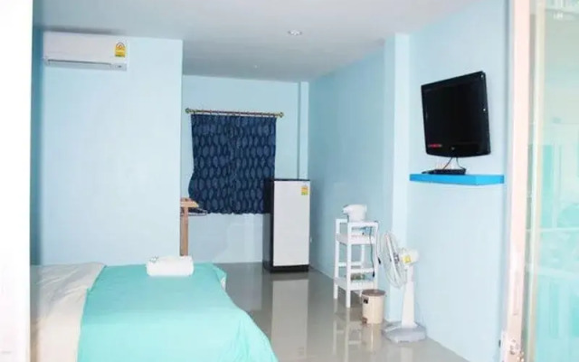 Barberry Beach Resort