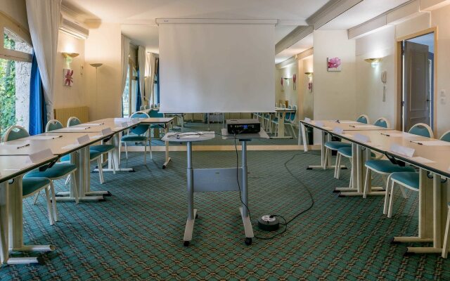 Logis Hôtels- Hôtel et Restaurant Domaine de Fompeyre