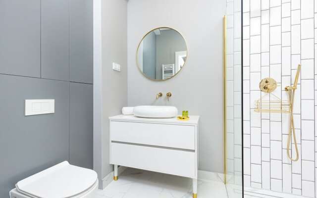 Warsaw Sienna Apartments by Renters