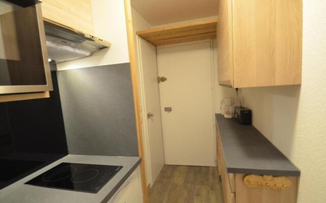 Appartement Les Menuires, 1 pièce, 4 personnes - FR-1-452-195
