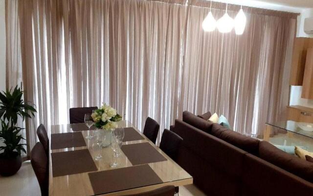 Beautiful, sea view 2 bedrooms apartment, Marsalforn, Gozo