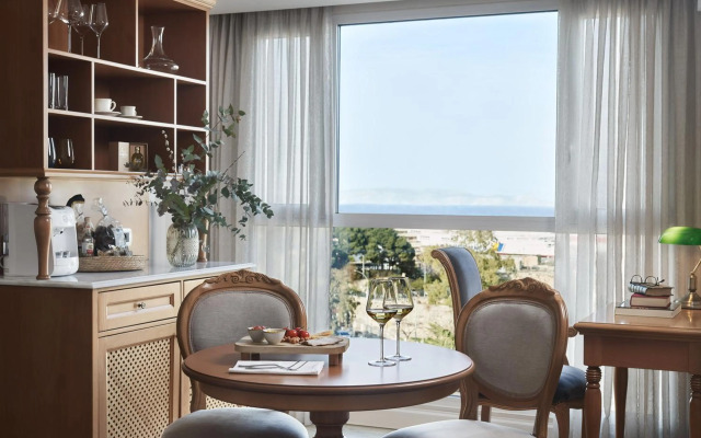 Legacy Gastro Suites