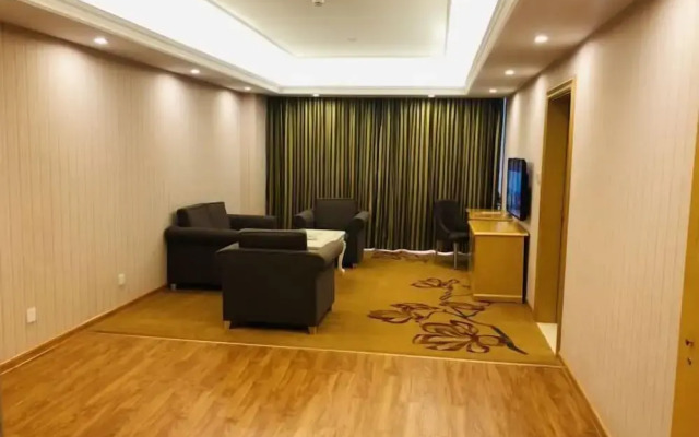 Vienna Hotel (Lingshan Liufengshan Pedestrian Street)