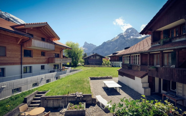 Hotel Alpina