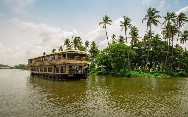 OYO 16838 Big B Houseboat 10 BHK