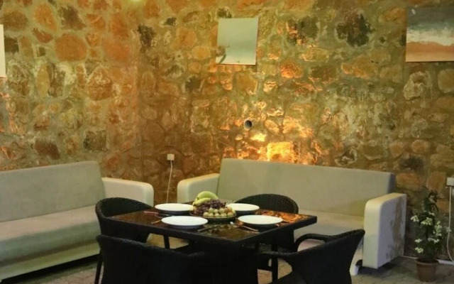 Onoda Hotel & Suites