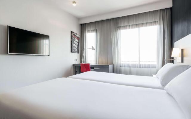 Hotel ILUNION Suites Madrid